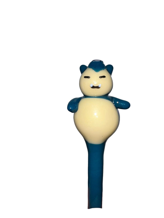 Filtro artístico de vidrio Snorlax 1/1 con miniatura integrada en el cuerpo, 7 cm × 10 mm.
