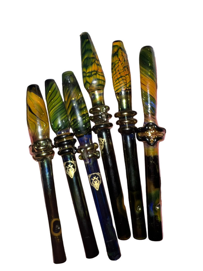 Vapor de Oro– Filtro de Cristal Artesanal 8 cm × 7 mm Tubo negro