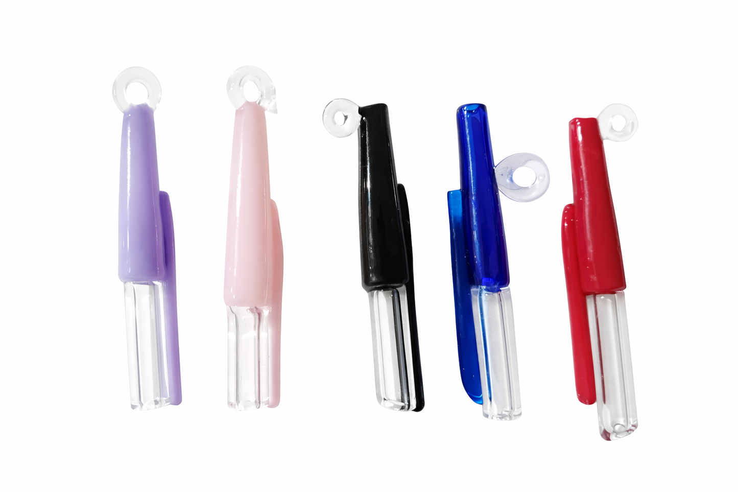 Colgante BIC fabricado íntegramente en vidrio de borosilicato. Incluye cadenita y expositor 3D. Disponible en 5 colores.” accesorios